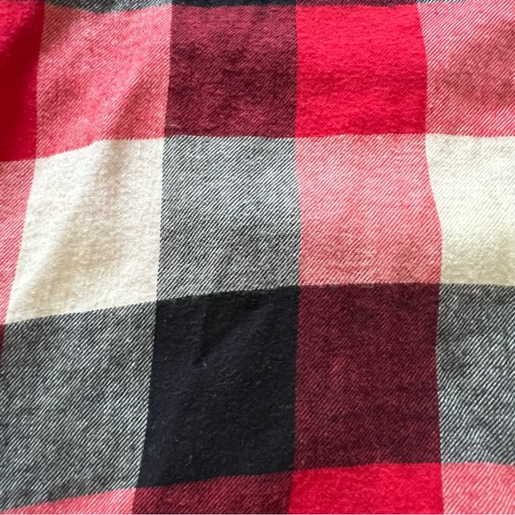 FOREVER21 Red Black & White Plaid Long-Sleeve Button Down Shirt Modest Top Sz S - Picture 3 of 16